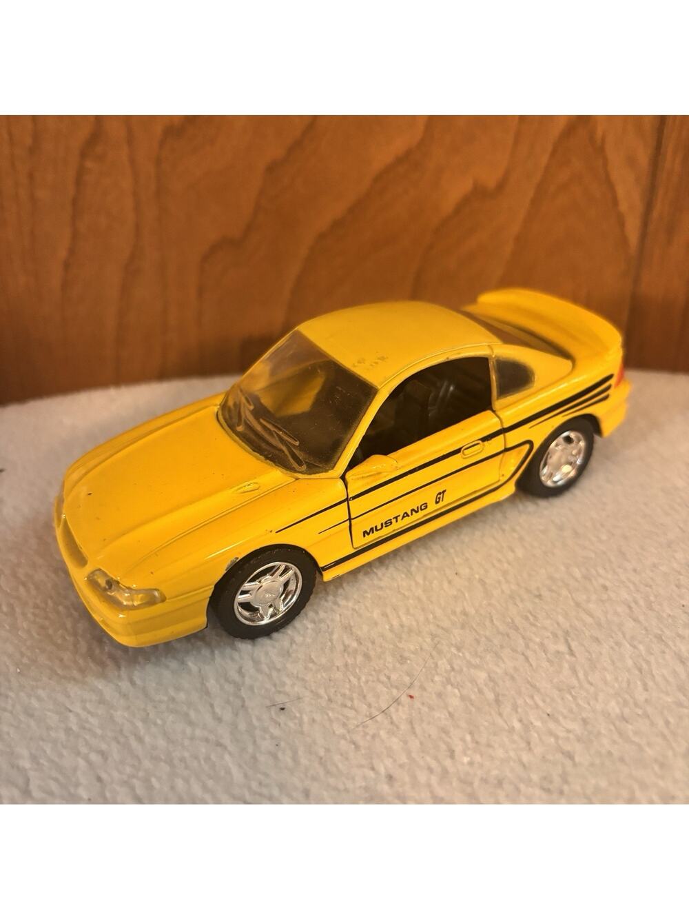 MAJORETTE 1994-95 FORD MUSTANG GT YELLOW 5 INCHES LONG Car